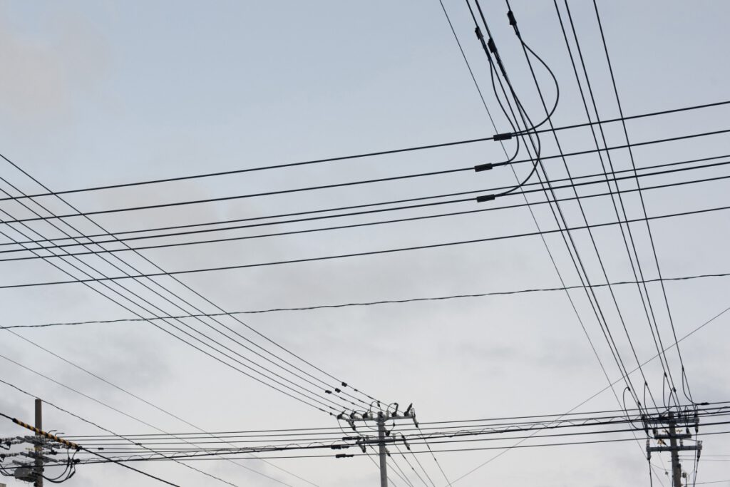 Desenvolvimento de Estruturas para Linhas de Distribuição Aéreas Específicas