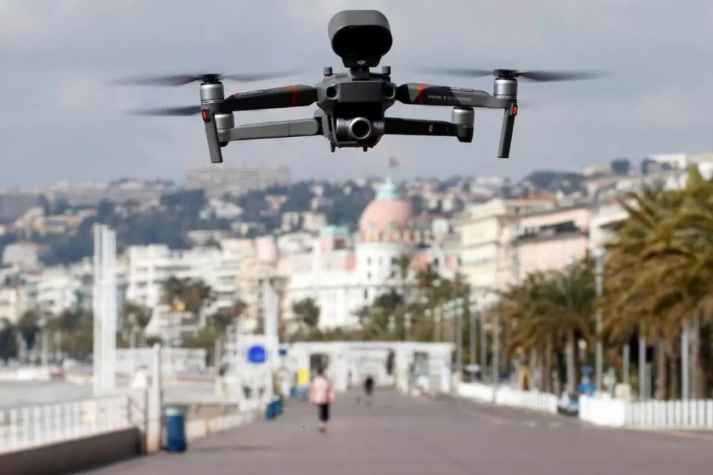 Covid-19: A tecnologia como ferramenta de combate à pandemia.